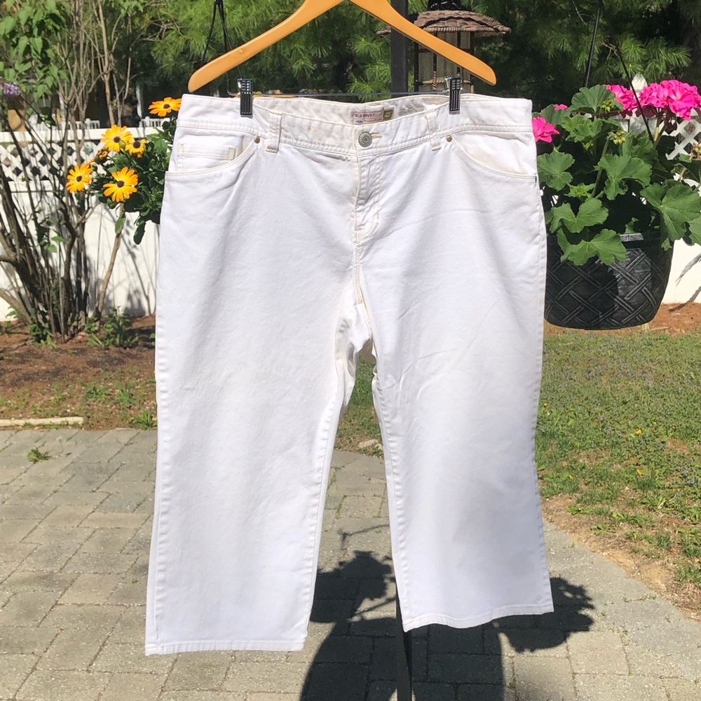 White Denim Capri Pants